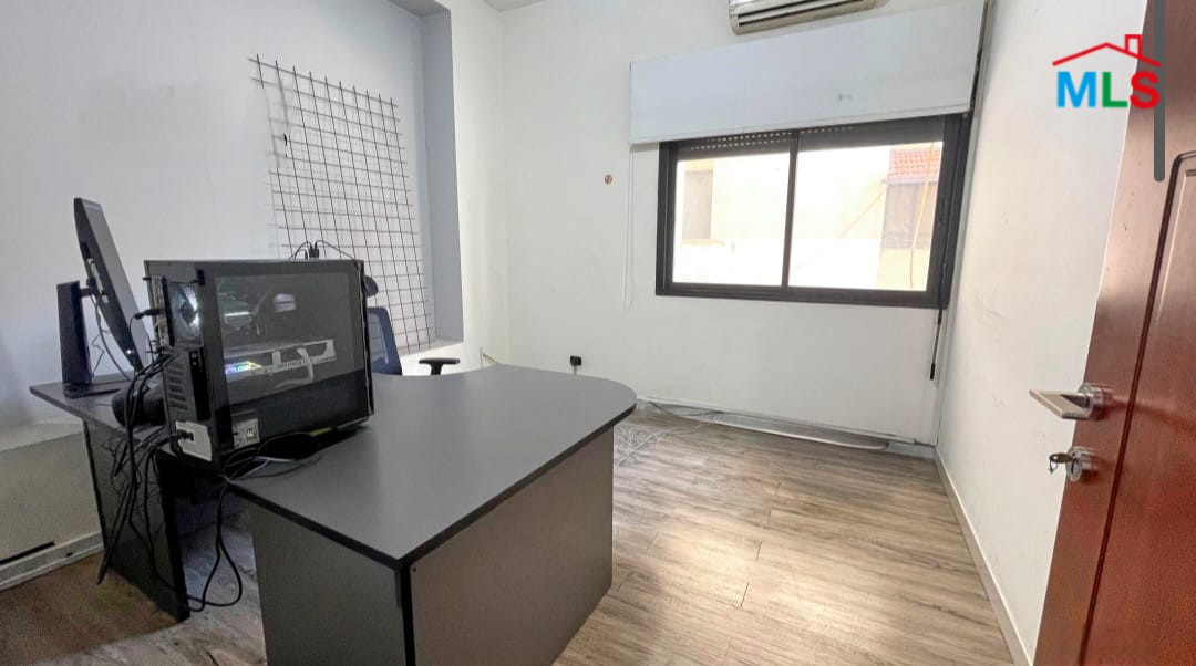 A 500 SQM Warehouse For Sale in Mezher
