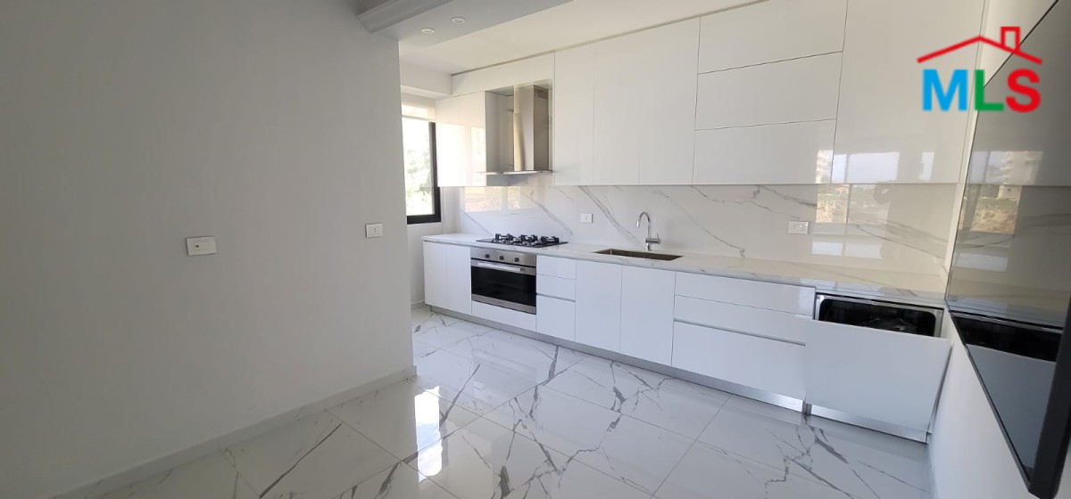 High-End Decorated Apartment For Sale in Adma