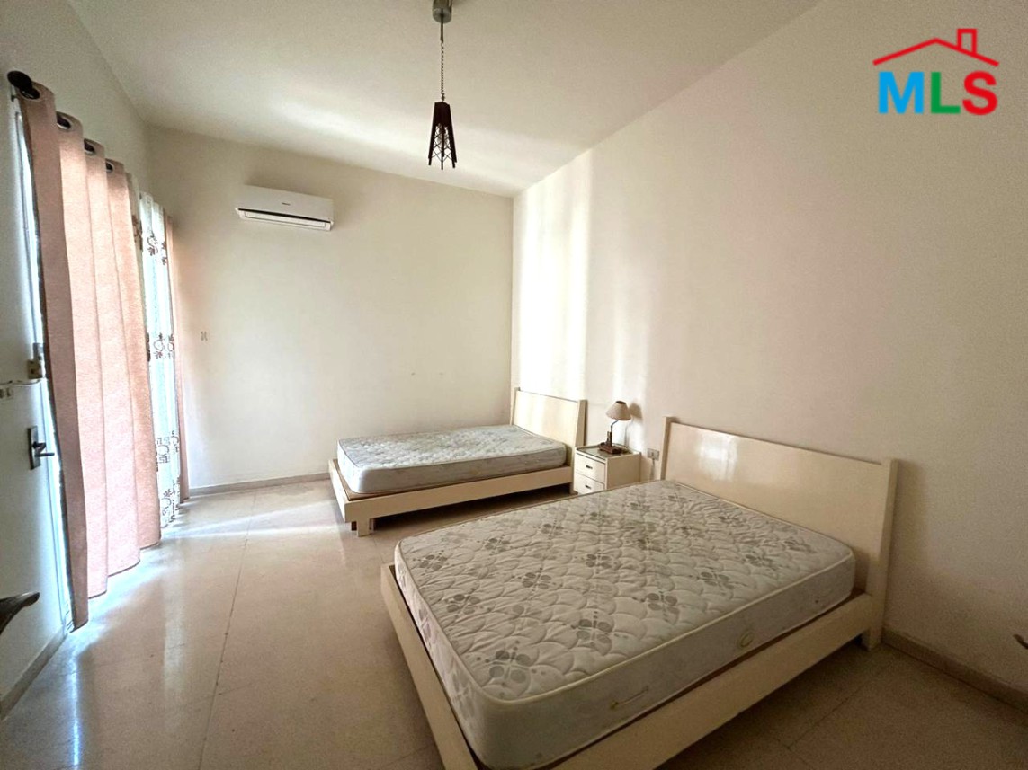 3-Bedroom Apartment For Sale in Sakiet El Janzir, Ras Beirut