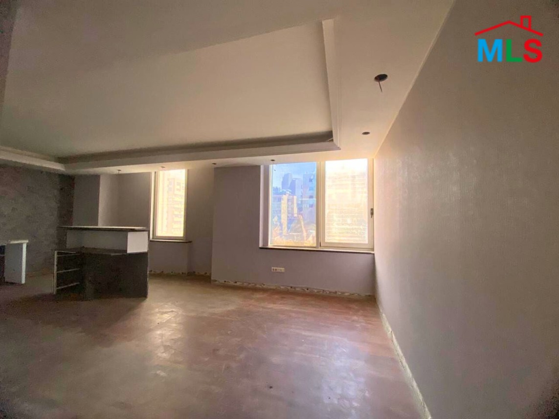 Office For Sale in a Commercial Building in Verdun, Beirut