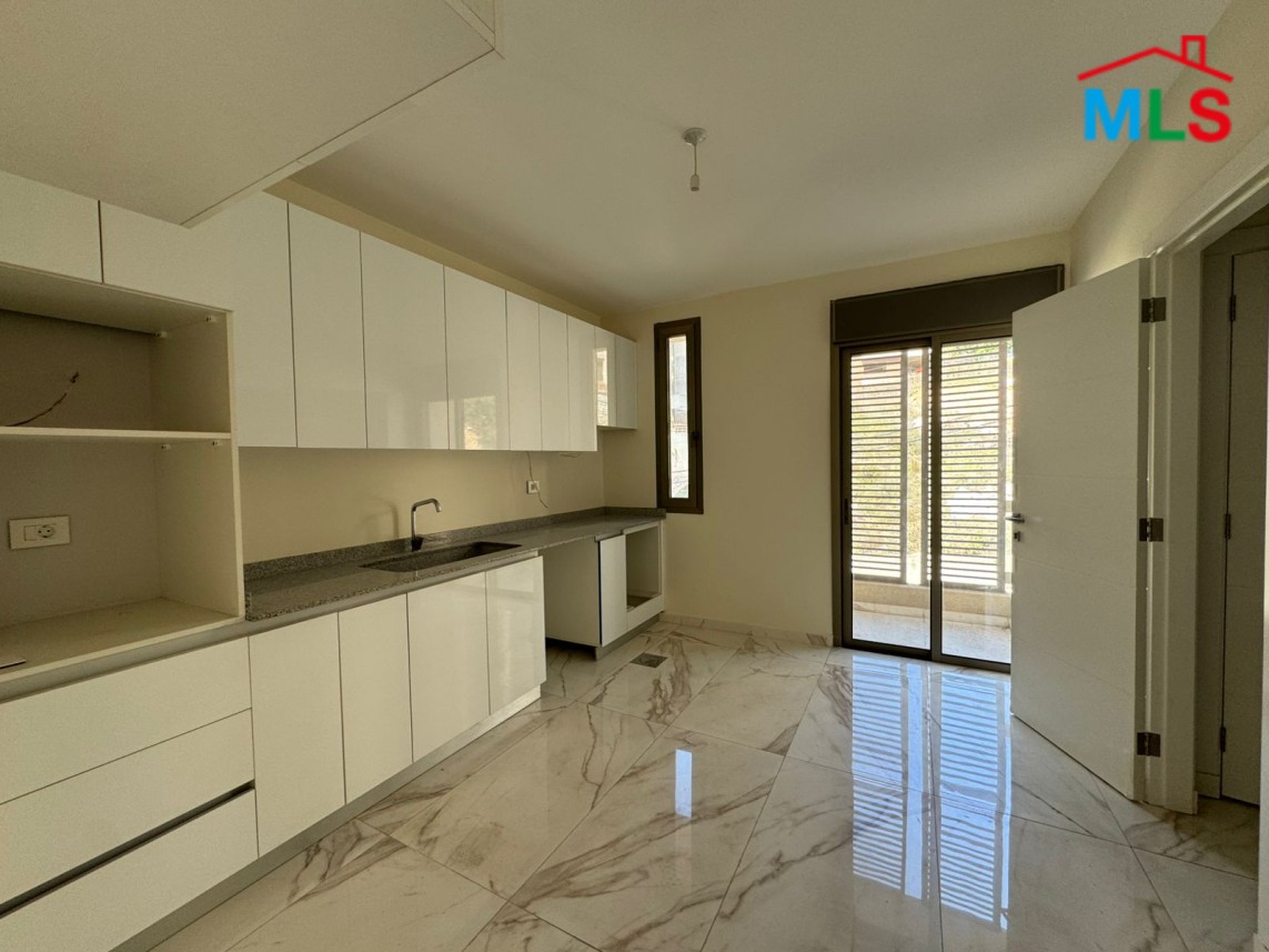 Brand New Apartment For Sale in A Prime Location in Mar Moussa