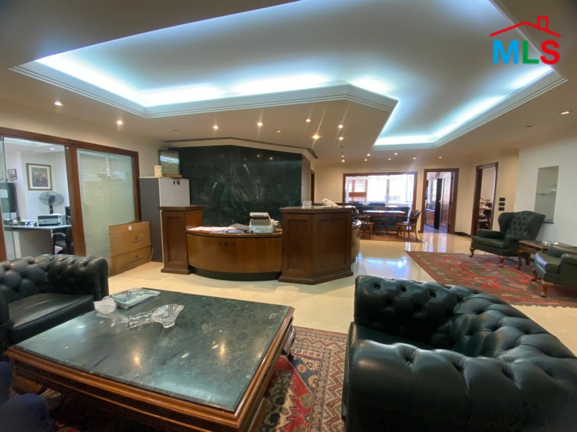 Spacious & Unfurnished Office For Sale in Commercial Building in Verdun, Beirut