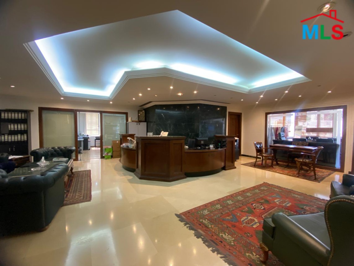 Spacious & Unfurnished Office For Sale in Commercial Building in Verdun, Beirut