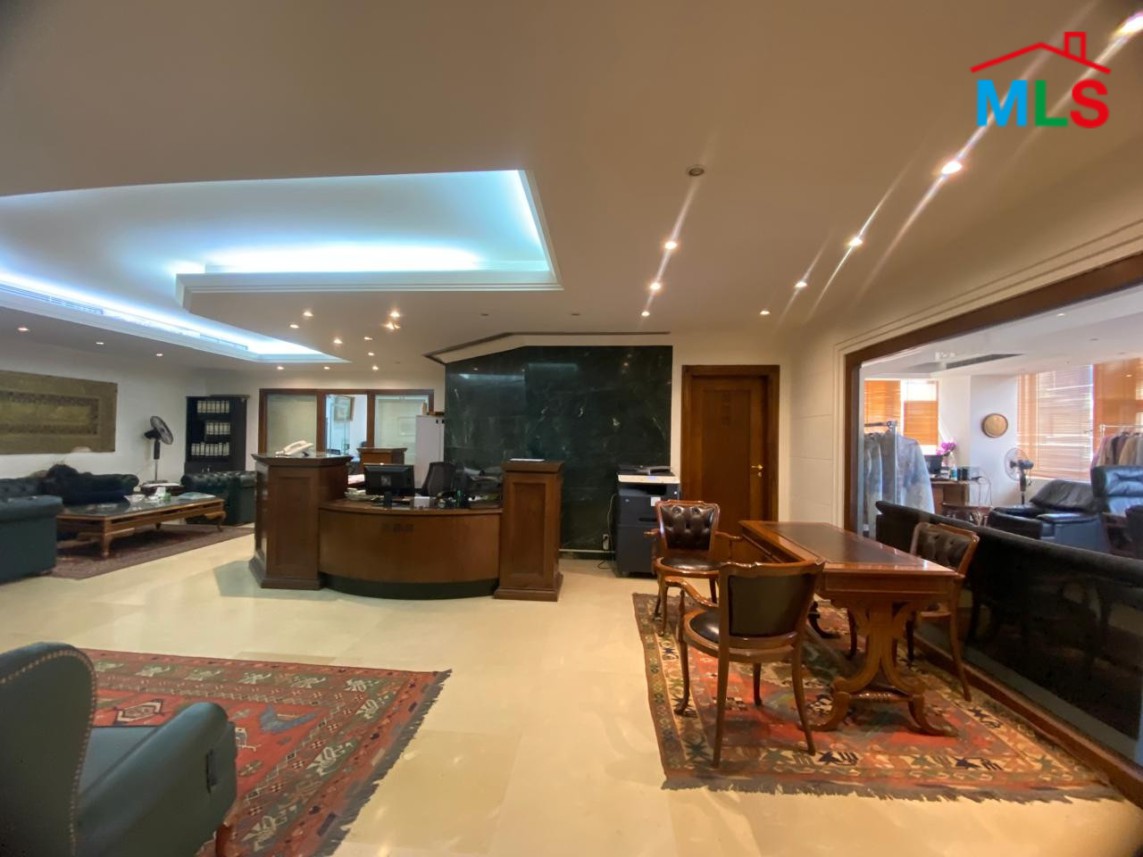 Spacious & Unfurnished Office For Sale in Commercial Building in Verdun, Beirut