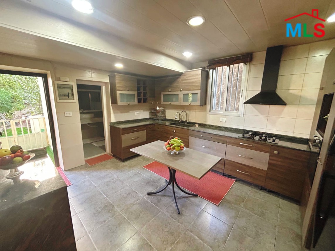 Renovated Traditional House With Garden For Sale in Ghadir