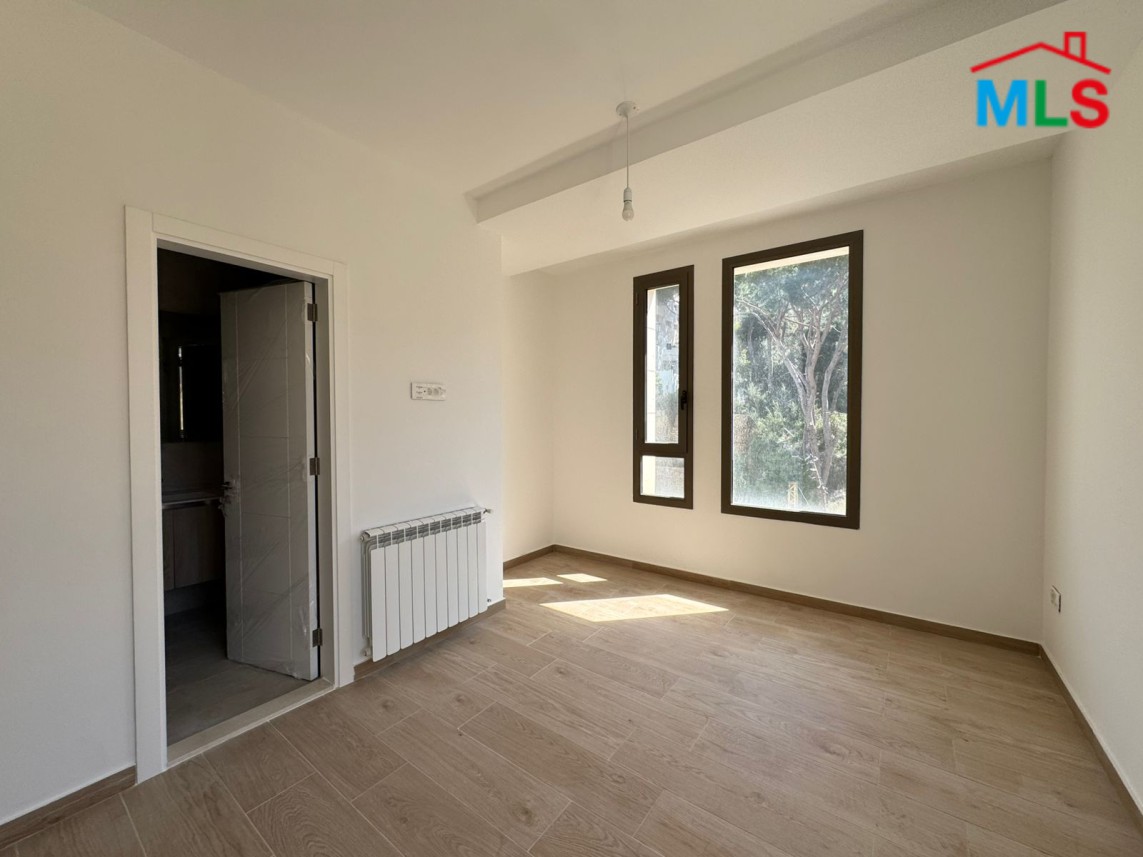 3-Bedroom Apartment For Sale in Mar Chaaya, Broumana