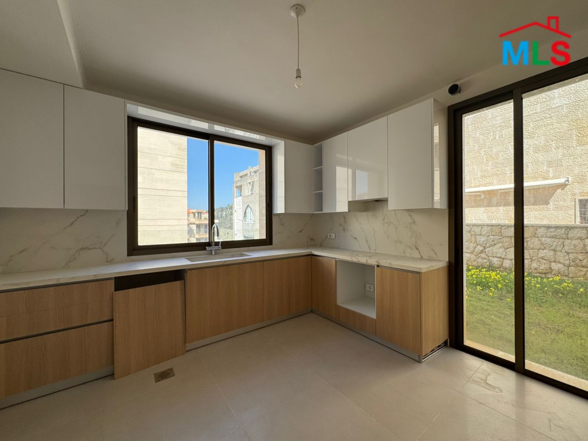 Brand New High-End Finishing Apartment For Sale in Mar Chaaya, Broumana