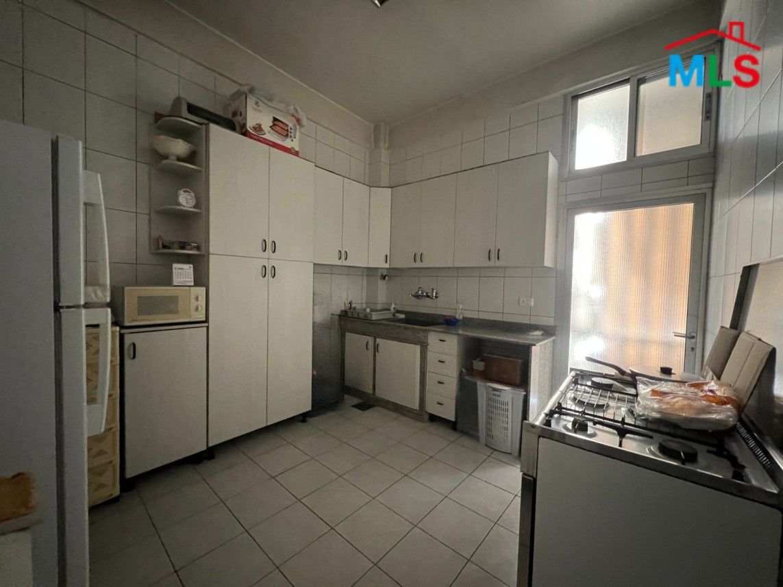 2-Bedroom Apartment For Sale in Mar Mikhael, Port Side