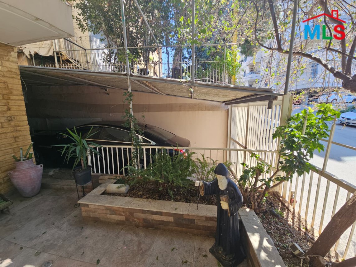 Spacious Apartment For Sale in Sabtieh