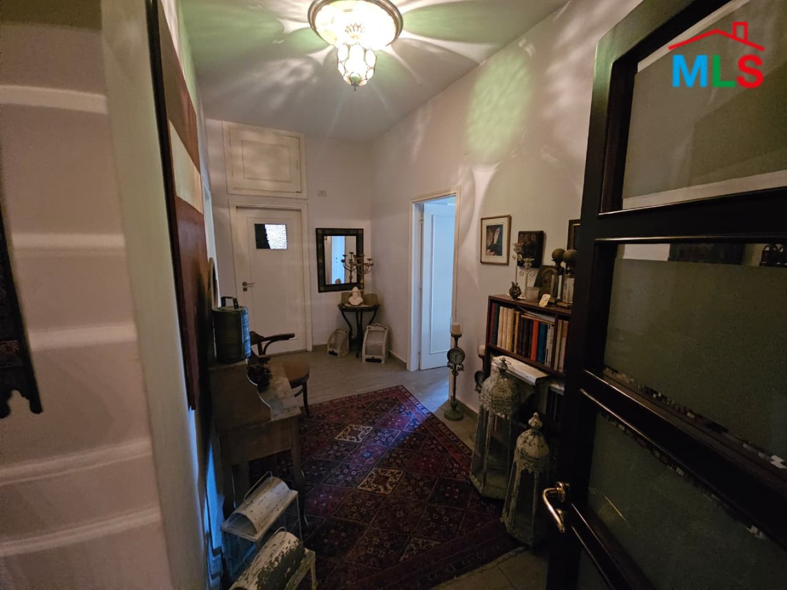 Spacious Apartment For Sale in Sabtieh