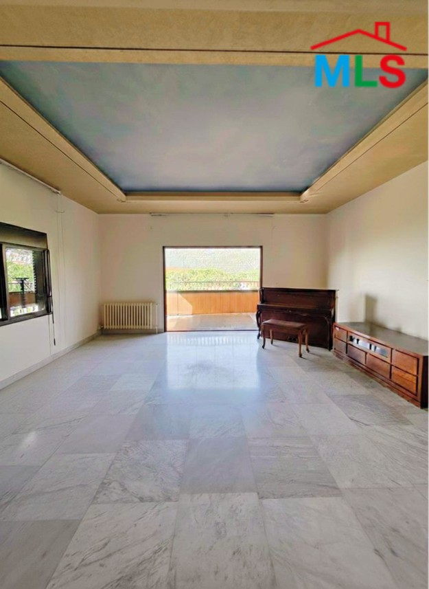 Spacious Apartment For Sale in Baabdat