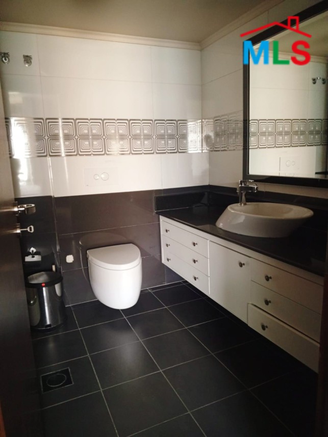 Hot Deal! Furnished Deluxe Apartment For Sale in Adma