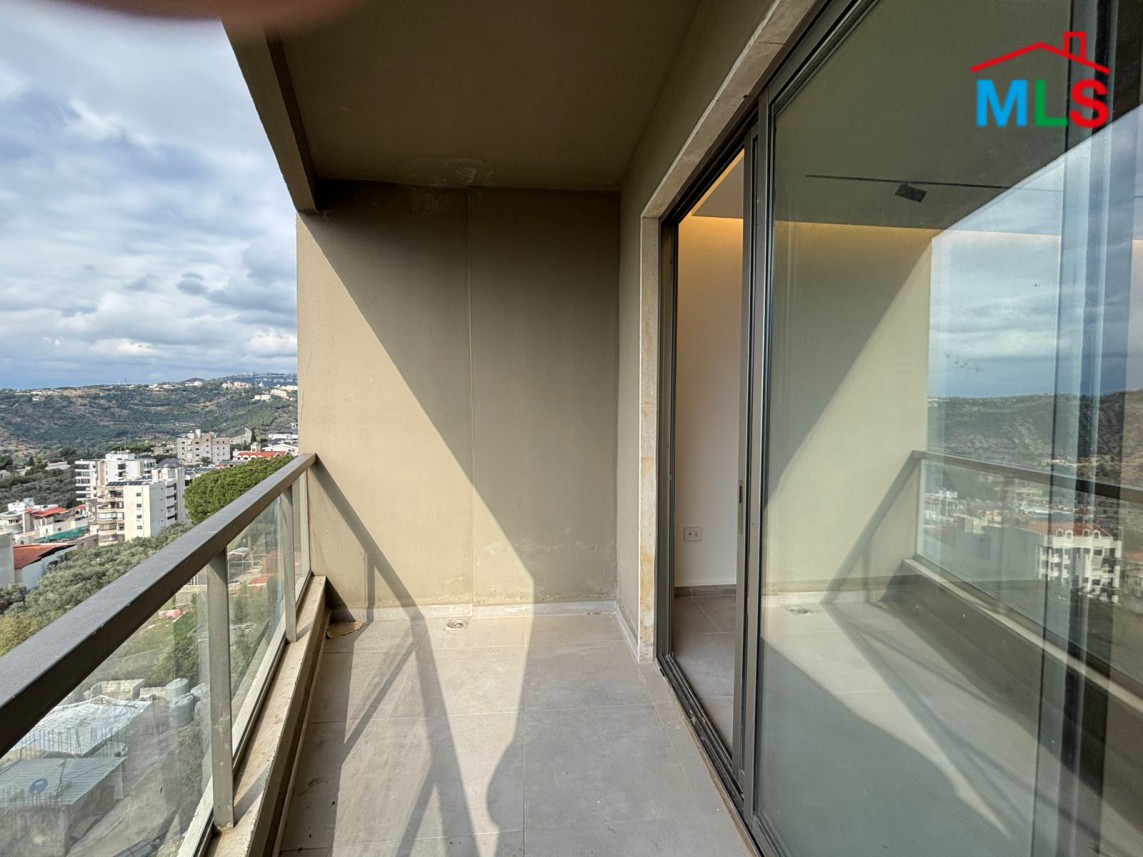 Decorated Apartment With A Beautiful View For Sale in Zikrit