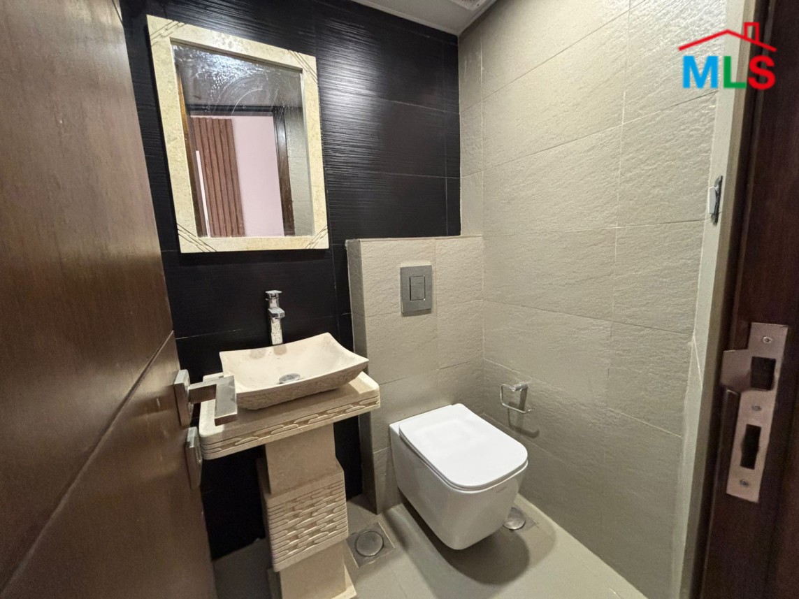 Decorated Apartment With A Beautiful View For Sale in Zikrit