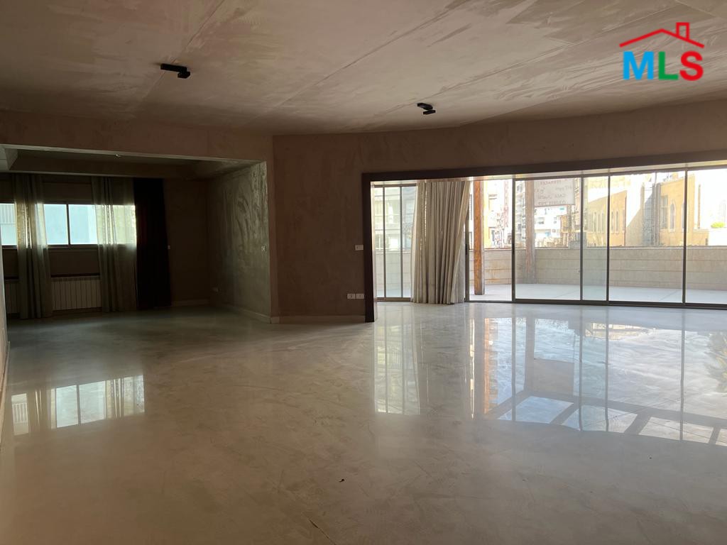 Spacious Apartment With a Terrace For Sale in Achrafieh, Saydeh