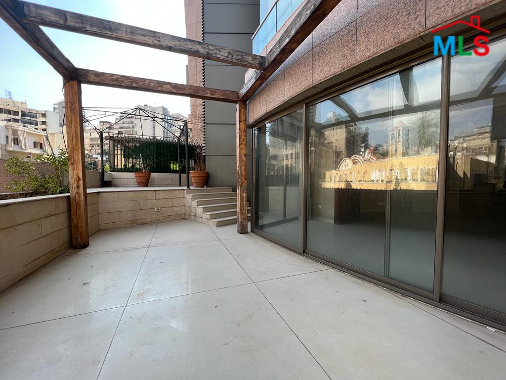 Spacious Apartment With a Terrace For Sale in Achrafieh, Saydeh
