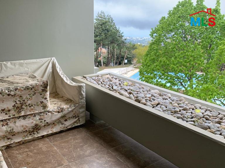 Beautiful 3-Bedrooms Chalet For Sale in Tilal Kfarzebian