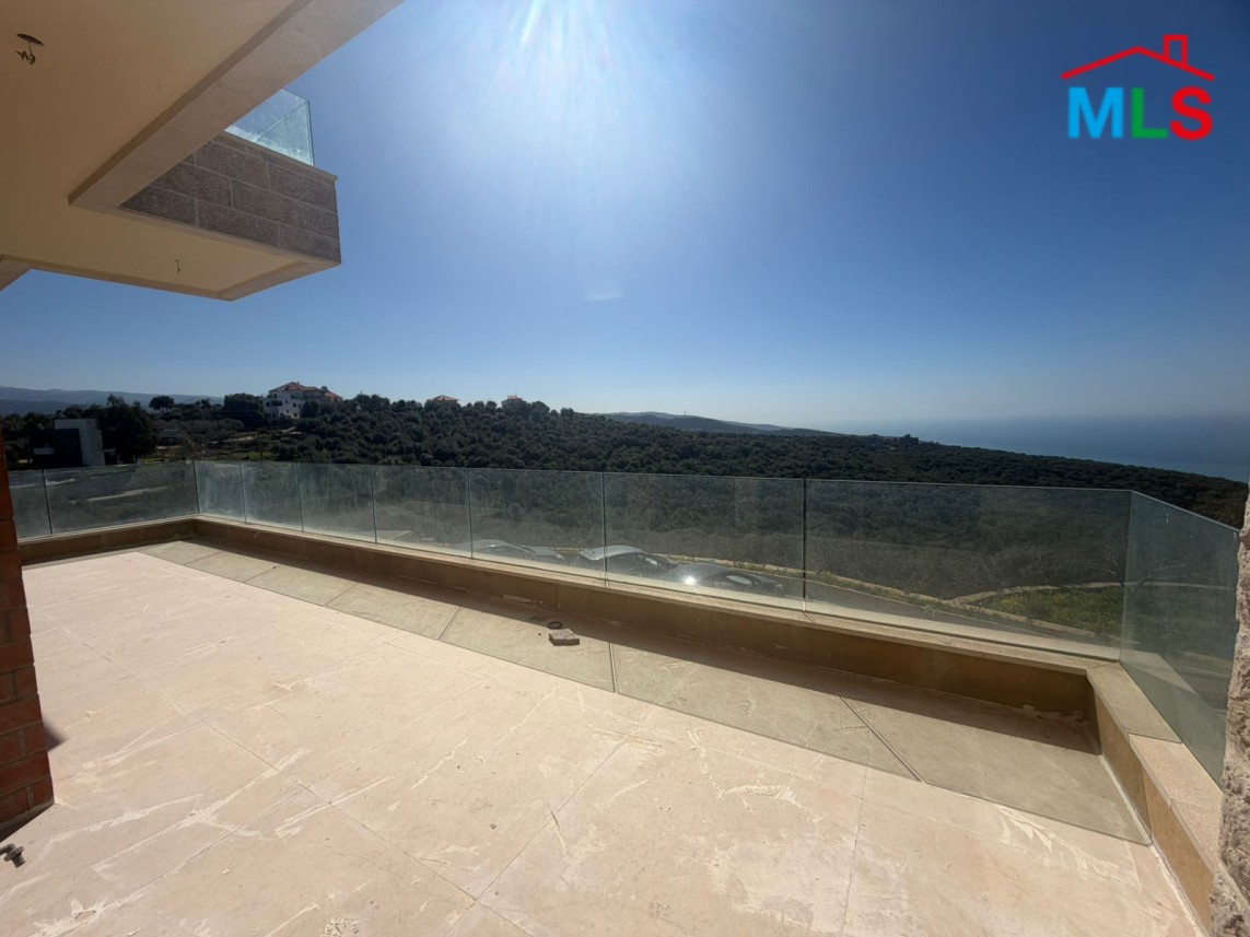 Exclusive! An Individual Villa For Sale in Ebrin, Batroun