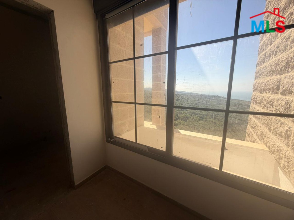 Exclusive! An Individual Villa For Sale in Ebrin, Batroun