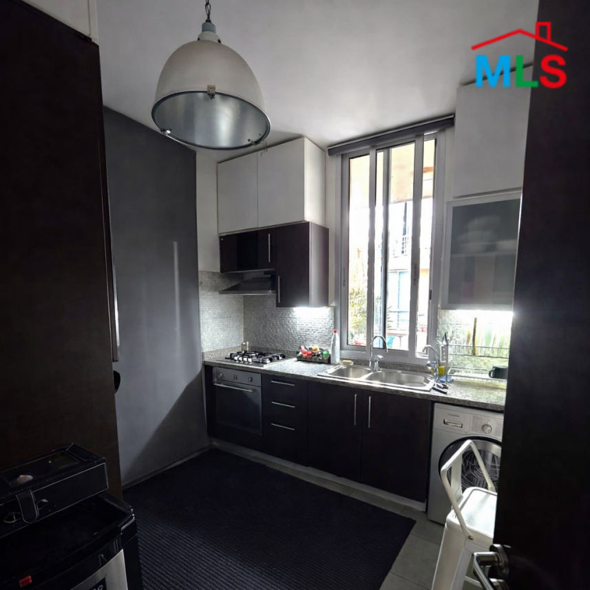 Fully Renovated 2 Bedroom Apartment For Sale in Achrafieh, Saydeh