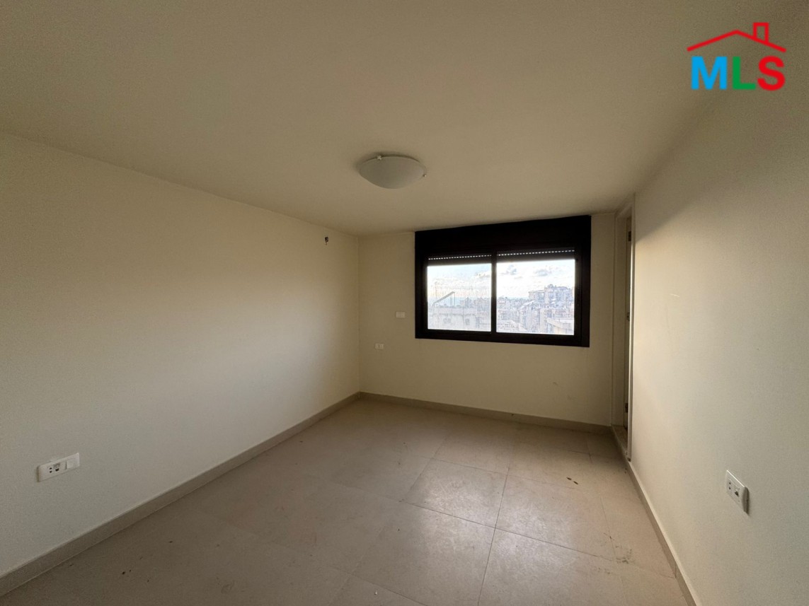 Spacious 3-Bedrooms Loft Style For Sale in Mansourieh