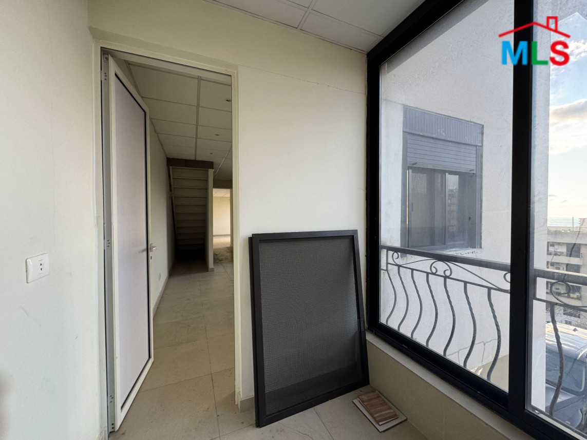 Spacious 3-Bedrooms Loft Style For Sale in Mansourieh