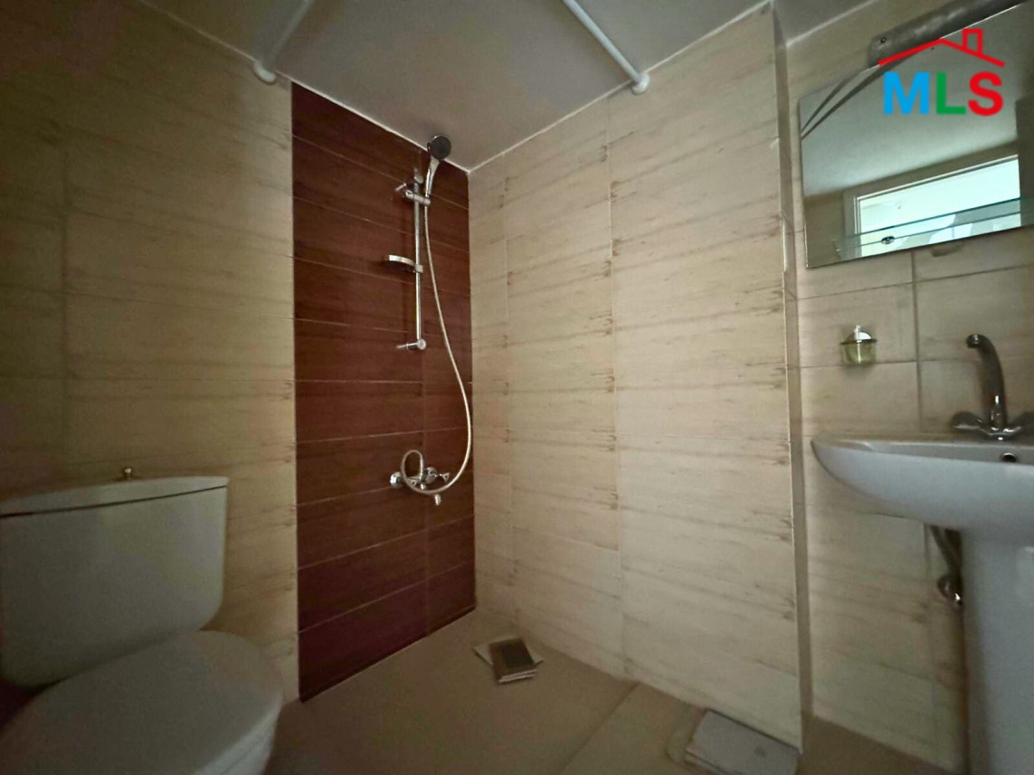 Spacious 3-Bedrooms Loft Style For Sale in Mansourieh