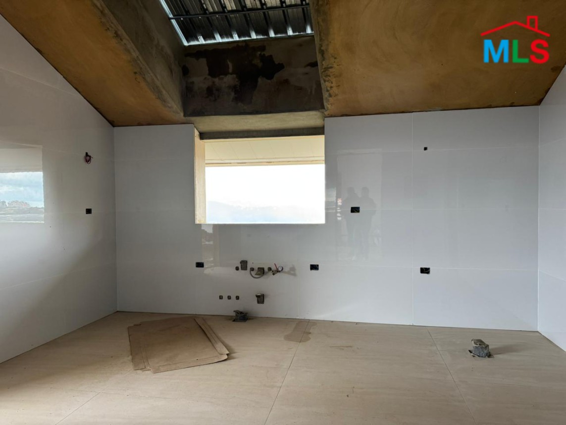 Roof Apartment For Sale In Ouyoun Broumana