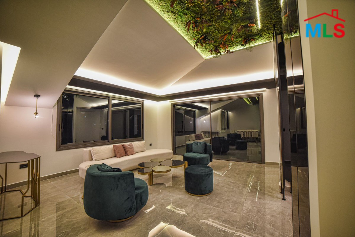 Luxurious High-End Finishing Apartment For Sale in Bchamoun