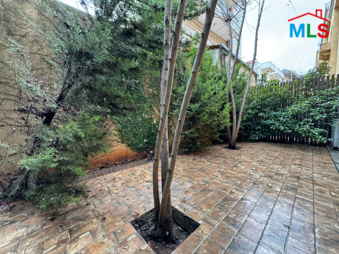 Fully Furnished Decorated Apartment For Sale in Broumana