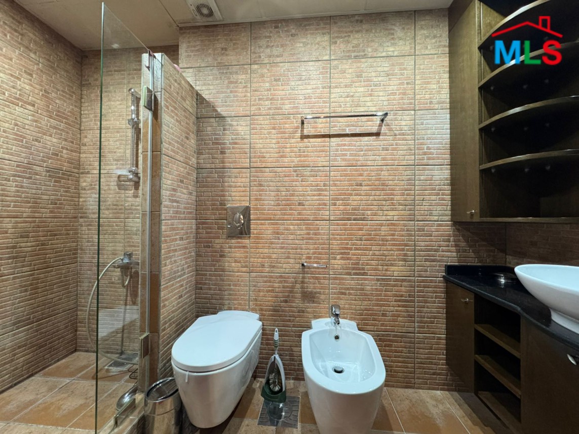 Fully Furnished Decorated Apartment For Sale in Broumana