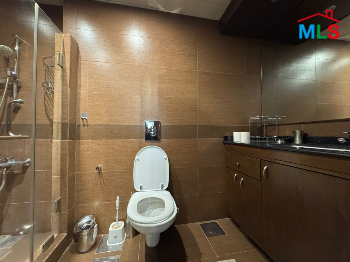 Fully Furnished Decorated Apartment For Sale in Broumana