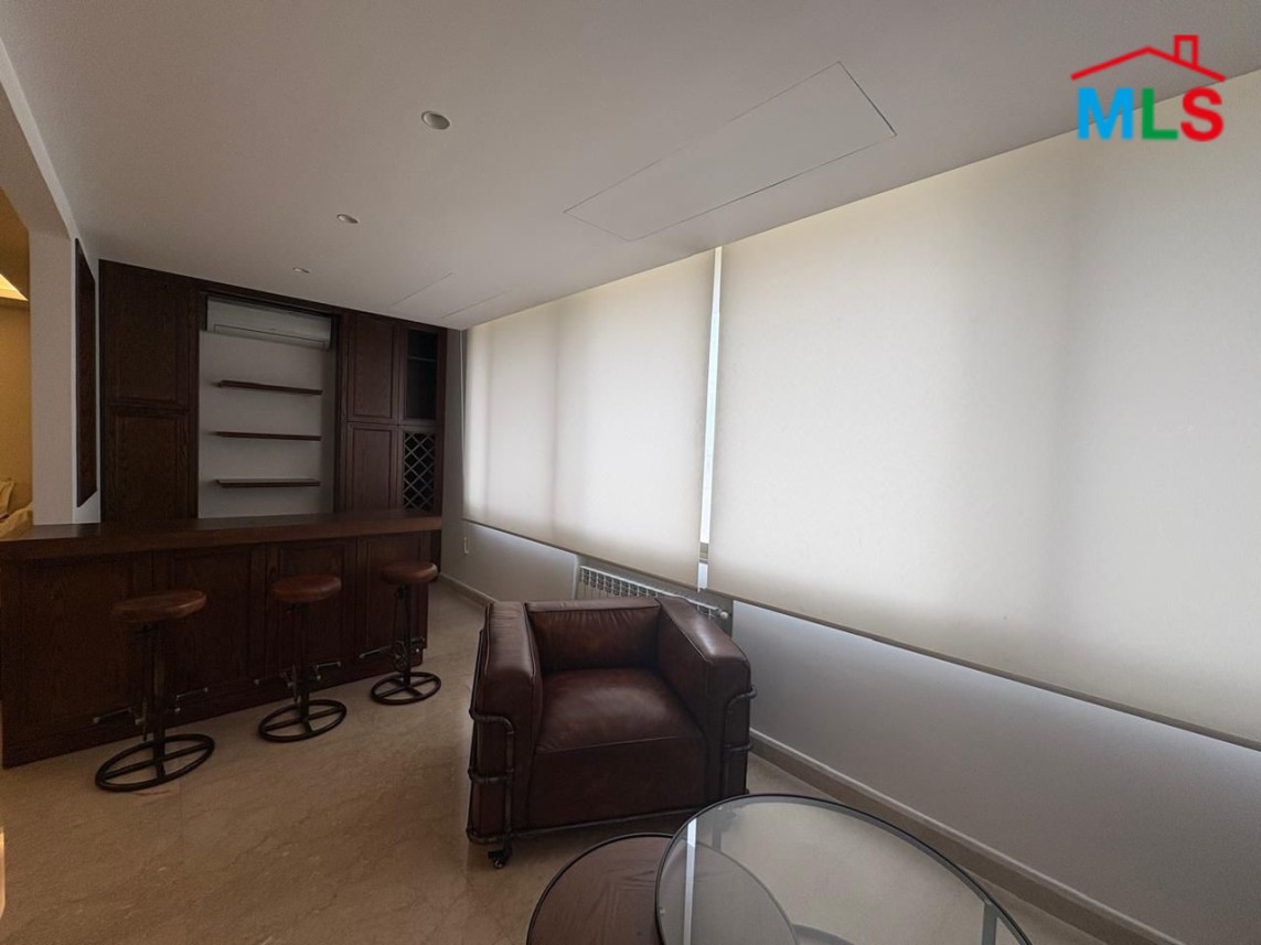 Fully Decorated High-End Finishing Apartment For Sale in Jdeideh