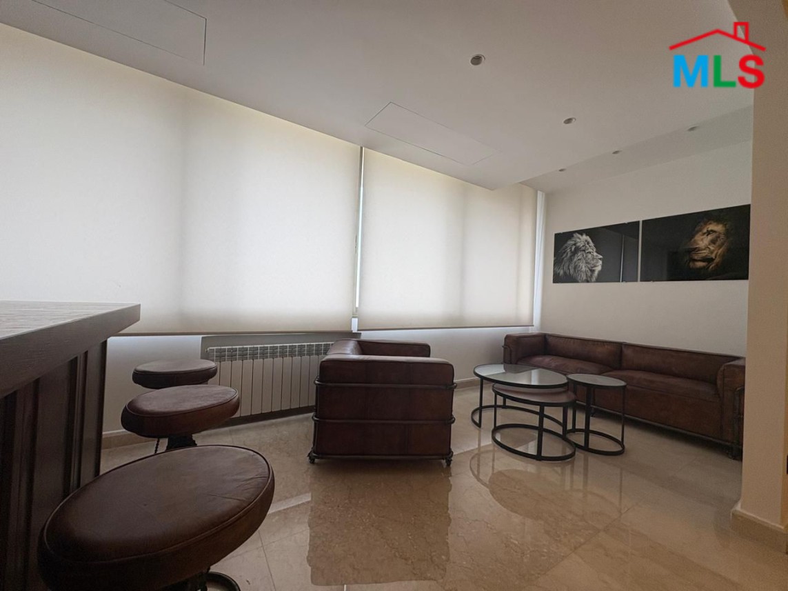 Fully Decorated High-End Finishing Apartment For Sale in Jdeideh