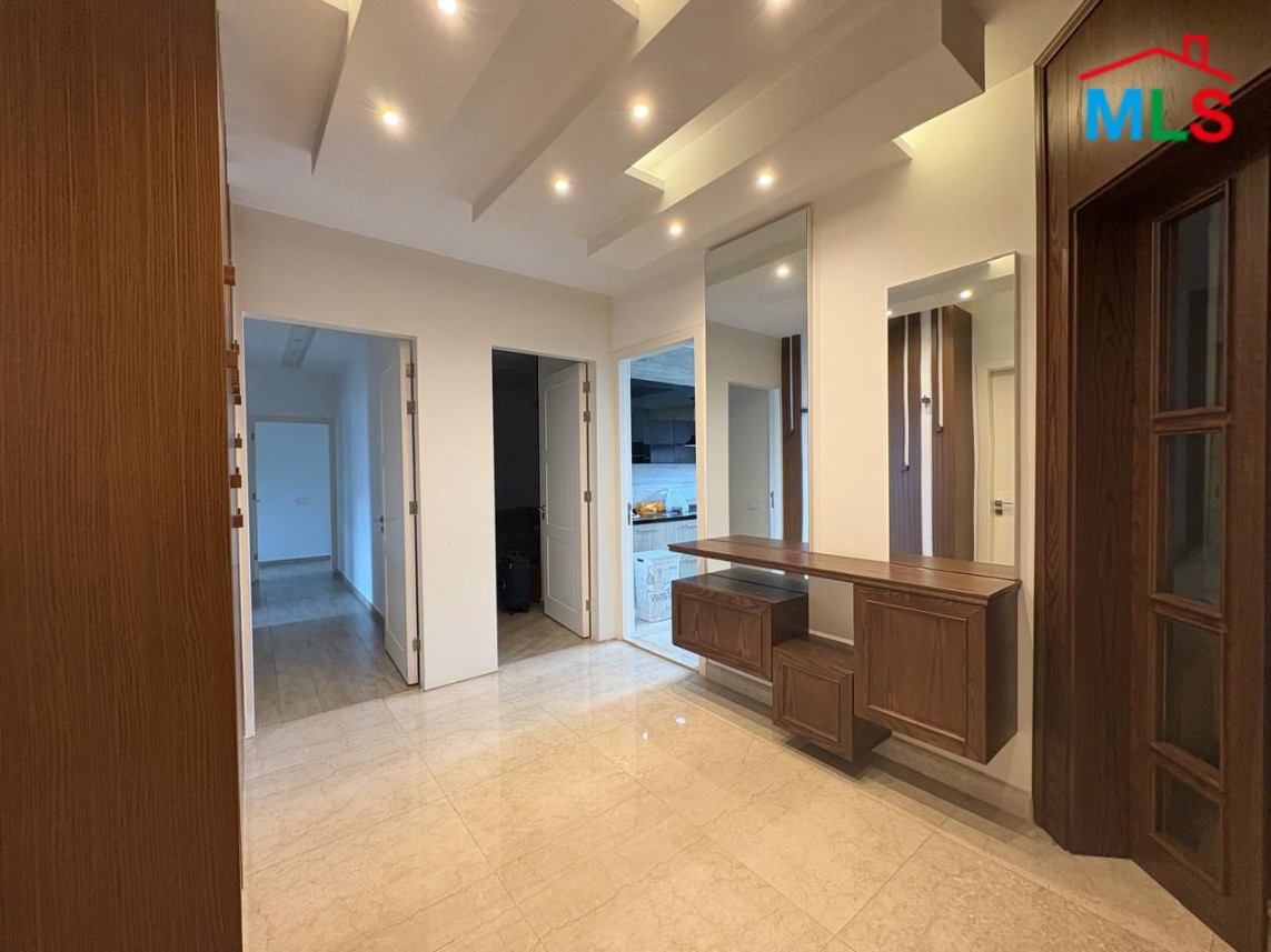 Fully Decorated High-End Finishing Apartment For Sale in Jdeideh
