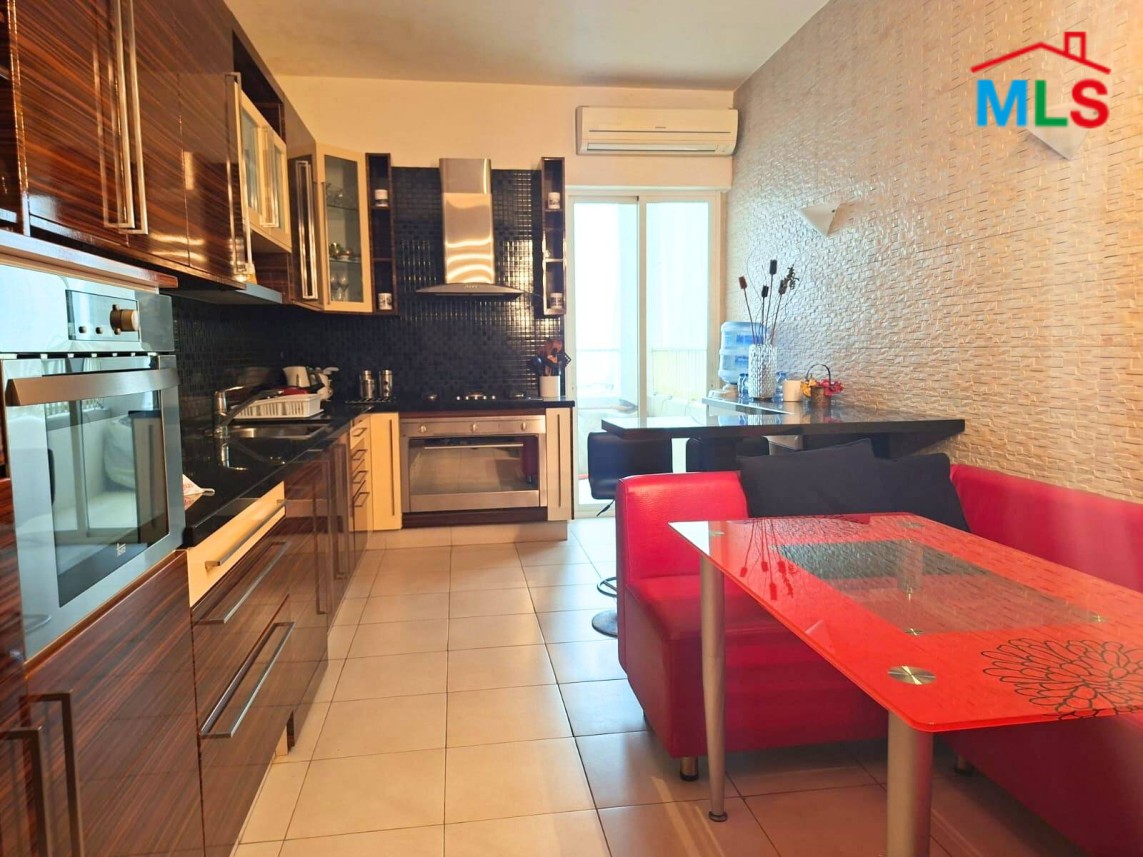Spacious 3 Bedroom Apartment For Sale in Msaytbeh, Yazbek Street