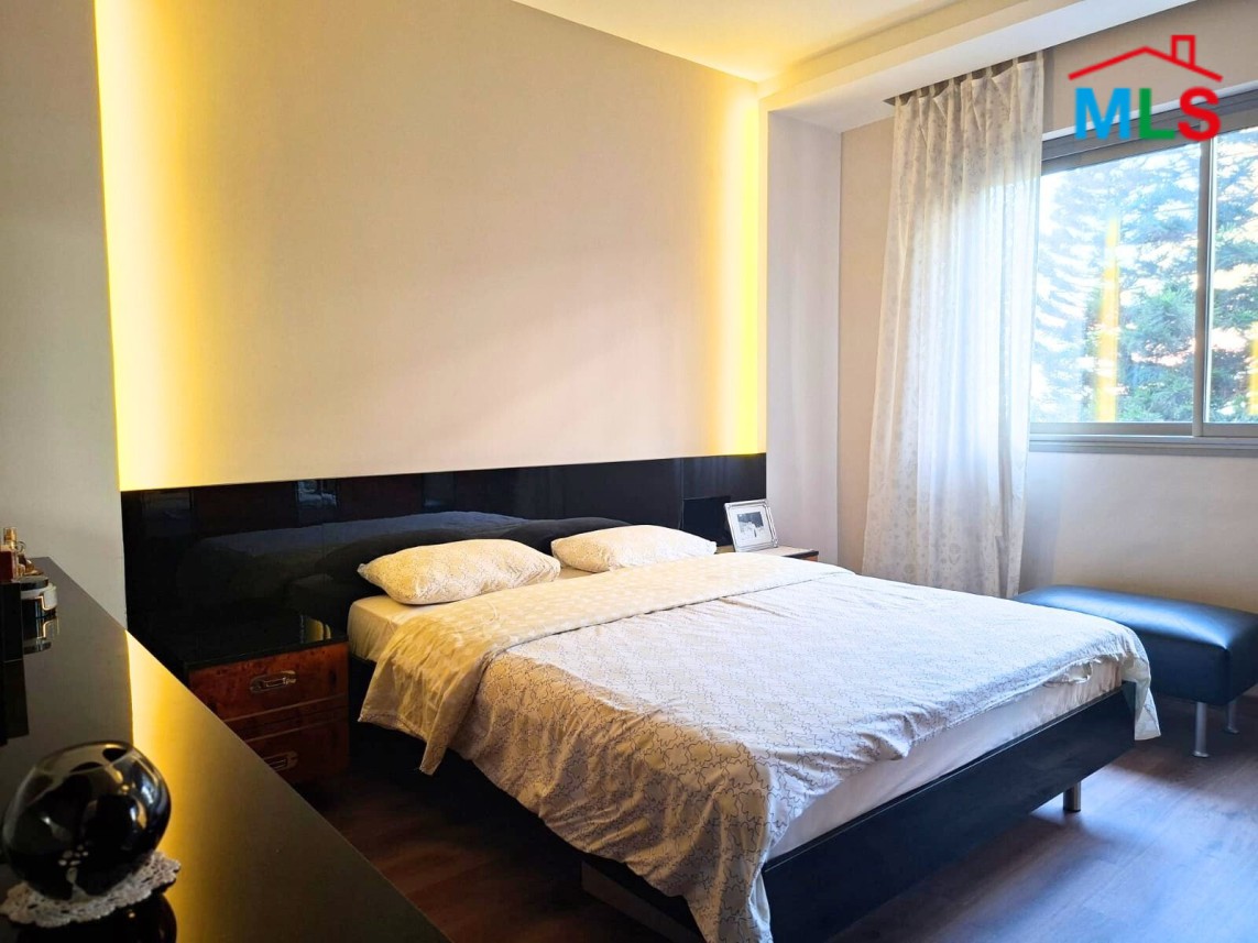Spacious 3 Bedroom Apartment For Sale in Msaytbeh, Yazbek Street