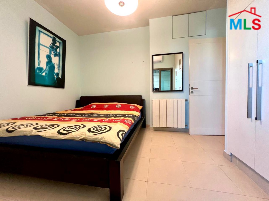 Bright Apartment For Sale in Achrafieh, Geitawi