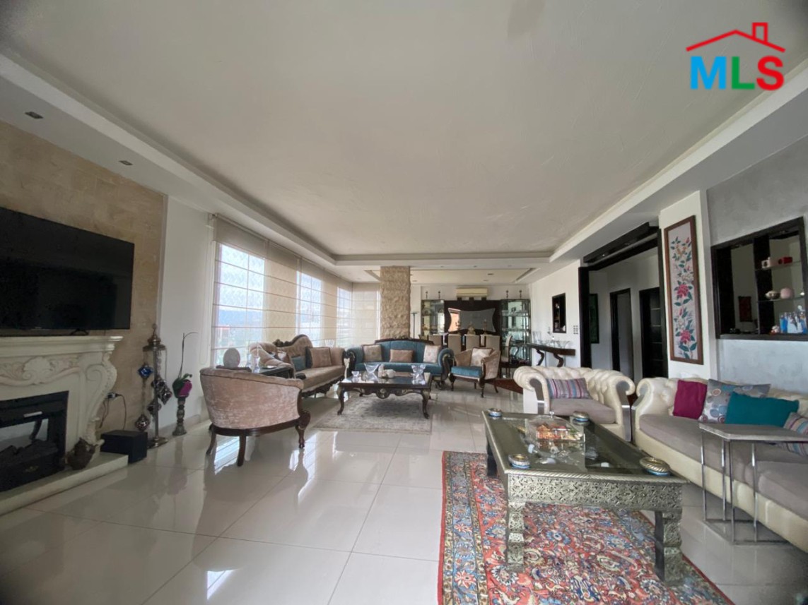 3-Bedroom Apartment For Sale in Corniche Canal 7, Beirut
