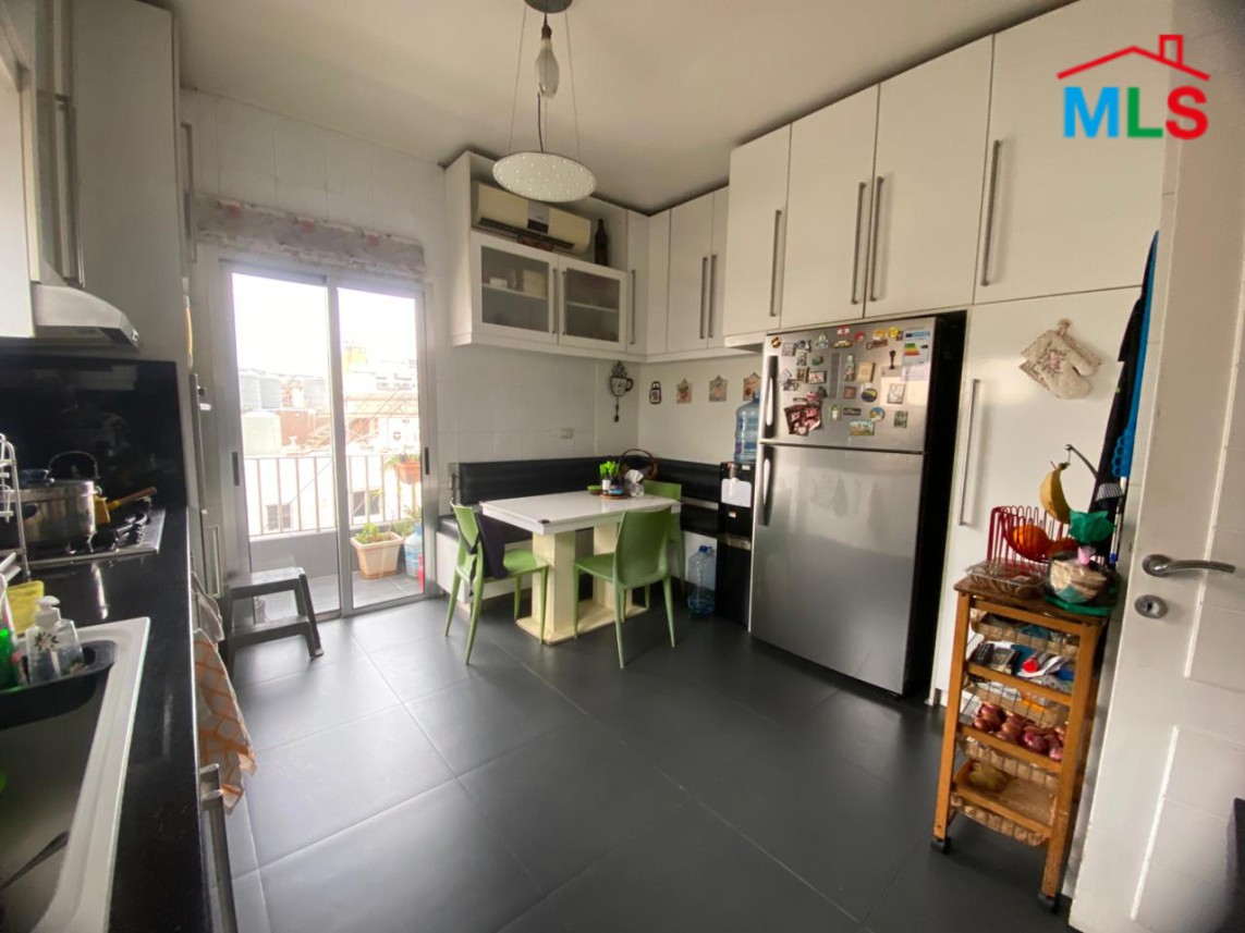 3-Bedroom Apartment For Sale in Corniche Canal 7, Beirut
