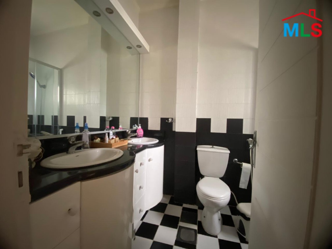 3-Bedroom Apartment For Sale in Corniche Canal 7, Beirut