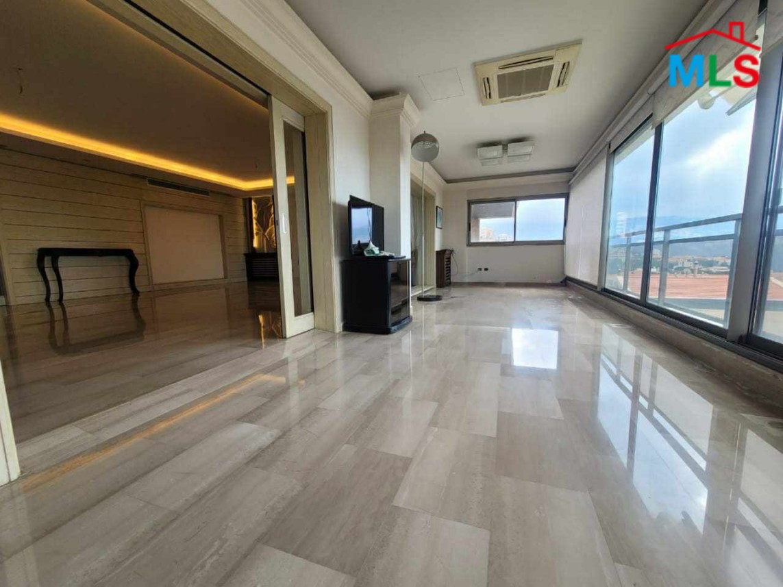 Fully Decorated Apartment For Sale in Monteverde