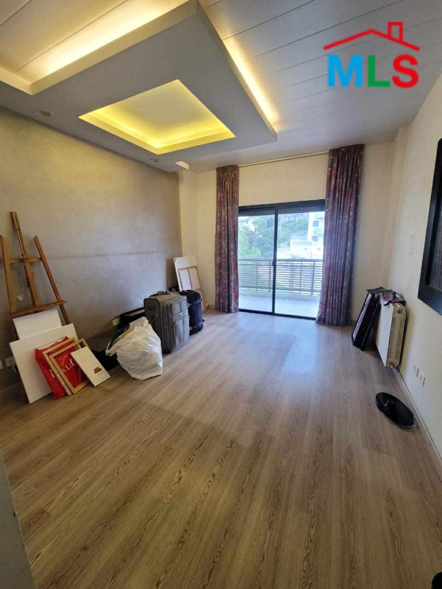Fully Decorated Apartment For Sale in Monteverde