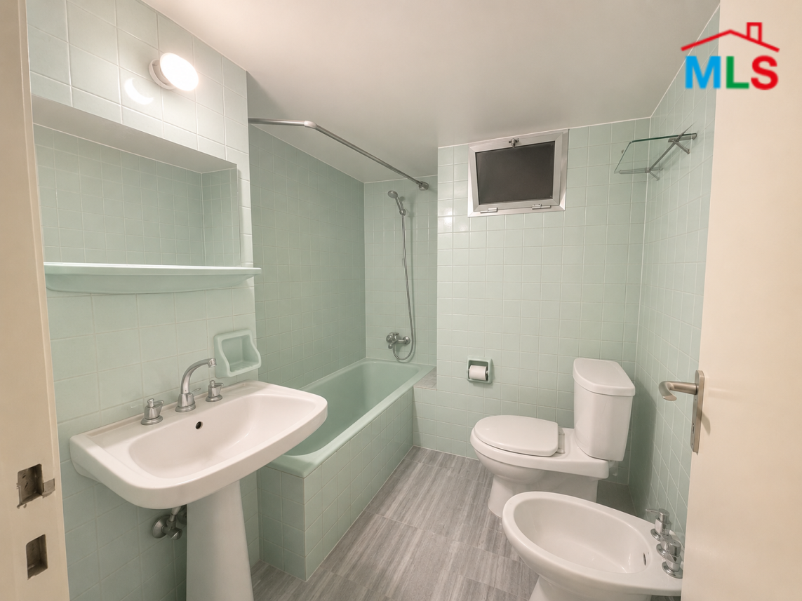3-Bedrooms Apartment For Sale in Achrafieh, Sodeco