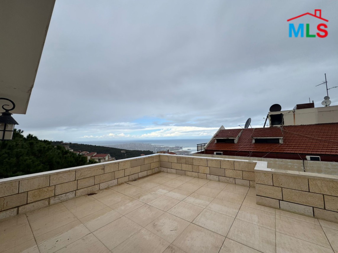 Unfurnished Duplex With Terrace And Sea View For Sale in Roumie