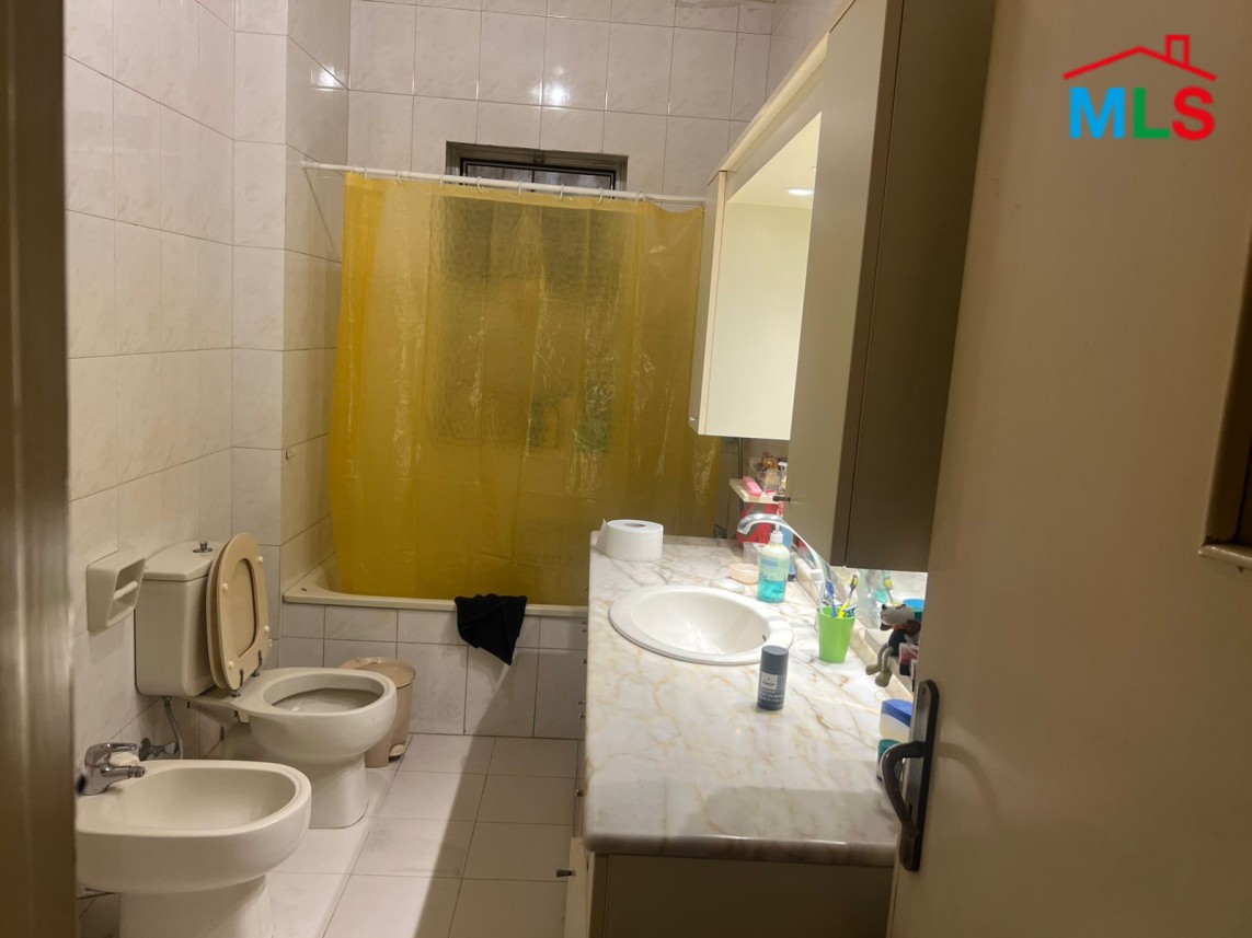 Spacious Apartment For Sale in Furn El Chebbak