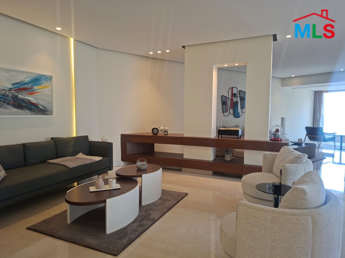 Elegant Apartment with Sea View For Sale in Ain El-Tineh