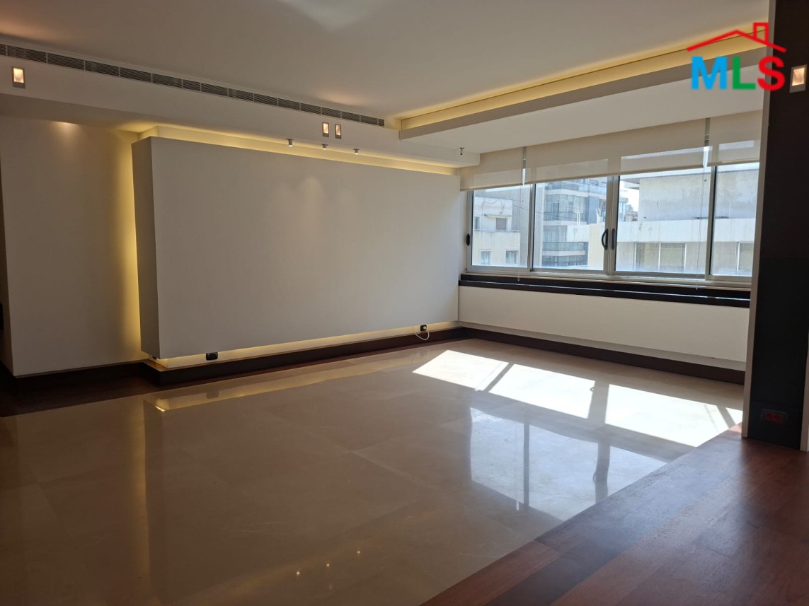 Super Deluxe Renovated Apartment For Sale in Prime Location in Verdun, Beirut