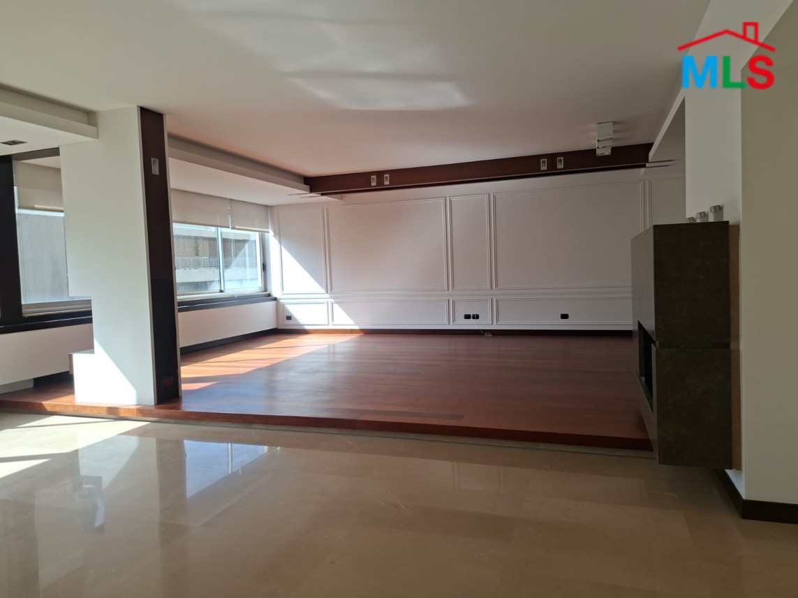 Super Deluxe Renovated Apartment For Sale in Prime Location in Verdun, Beirut