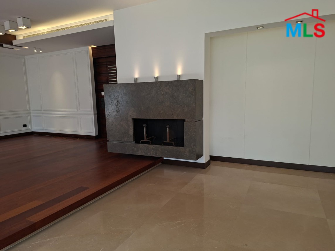 Super Deluxe Renovated Apartment For Sale in Prime Location in Verdun, Beirut